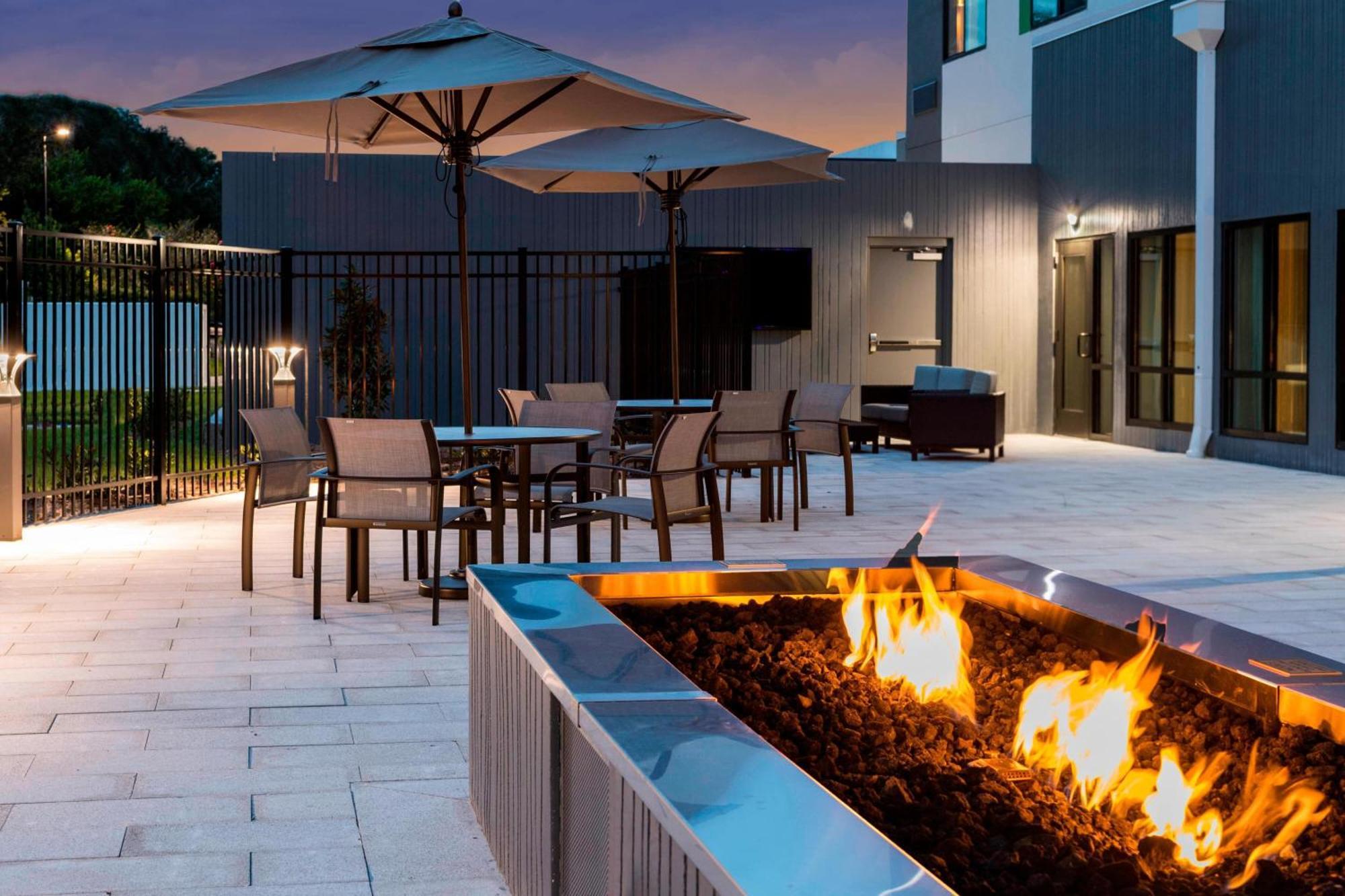 Courtyard By Marriott Tampa Northwest/Veterans Expressway Hotell West Chase Eksteriør bilde