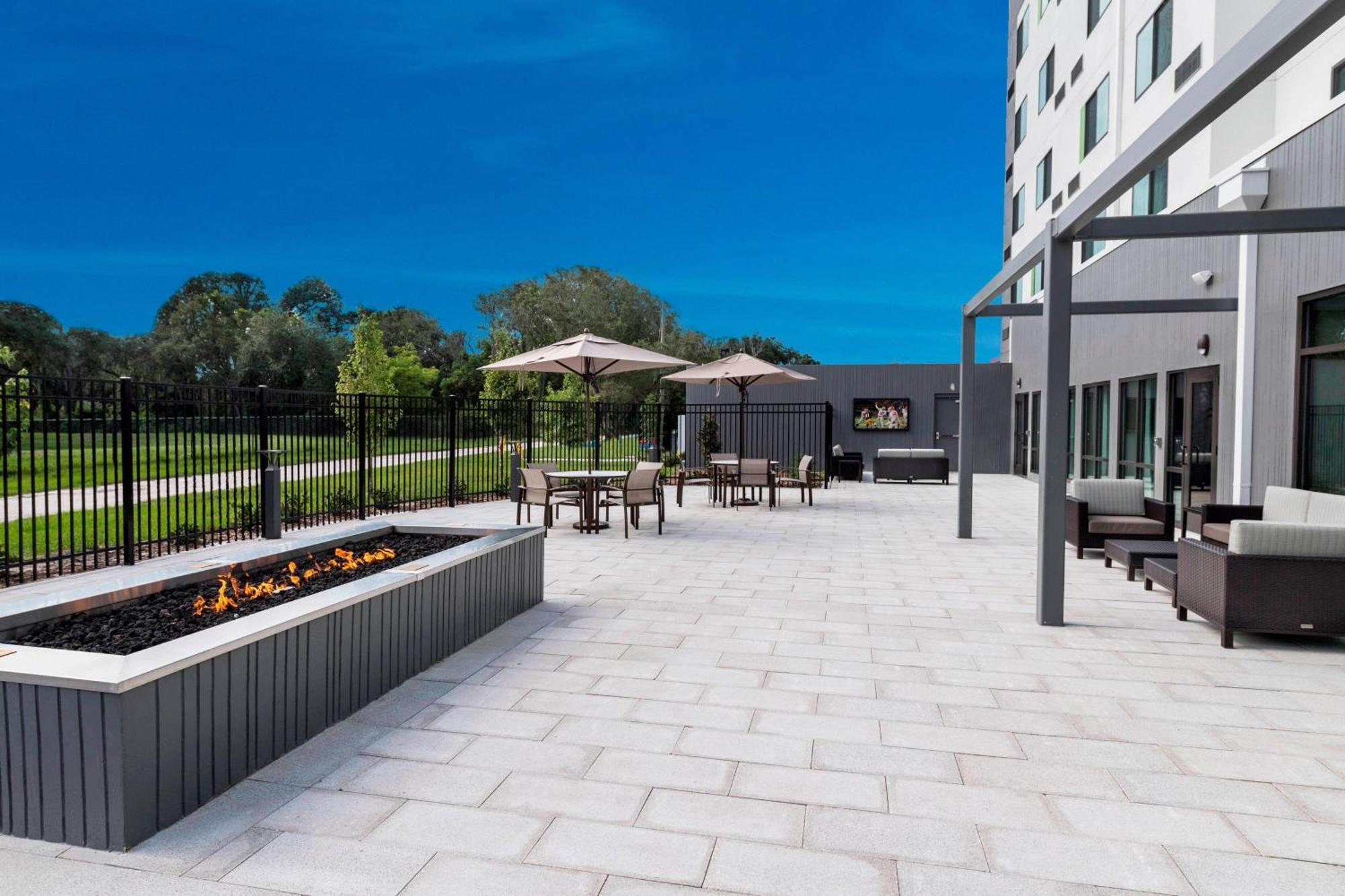 Courtyard By Marriott Tampa Northwest/Veterans Expressway Hotell West Chase Eksteriør bilde